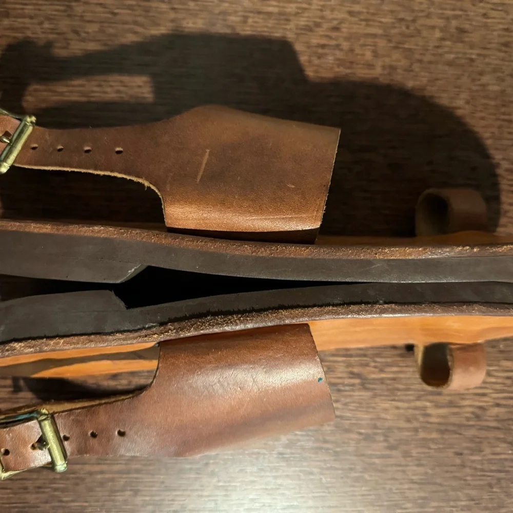 Brown Leather Sandals - Toe Loop design - Picture 5 of 6